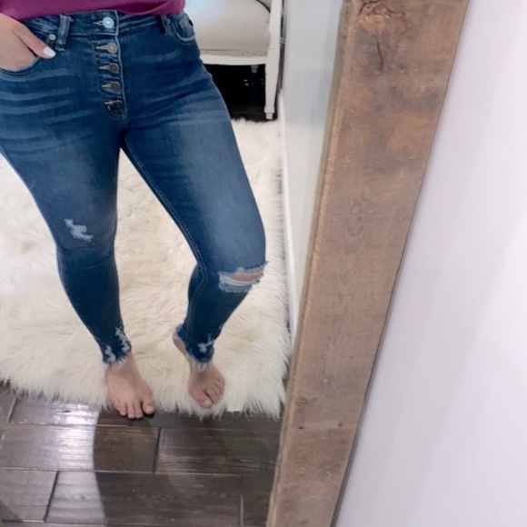 Kancan distressed jeans exposed button fly size 9/28 - Picture 1 of 10